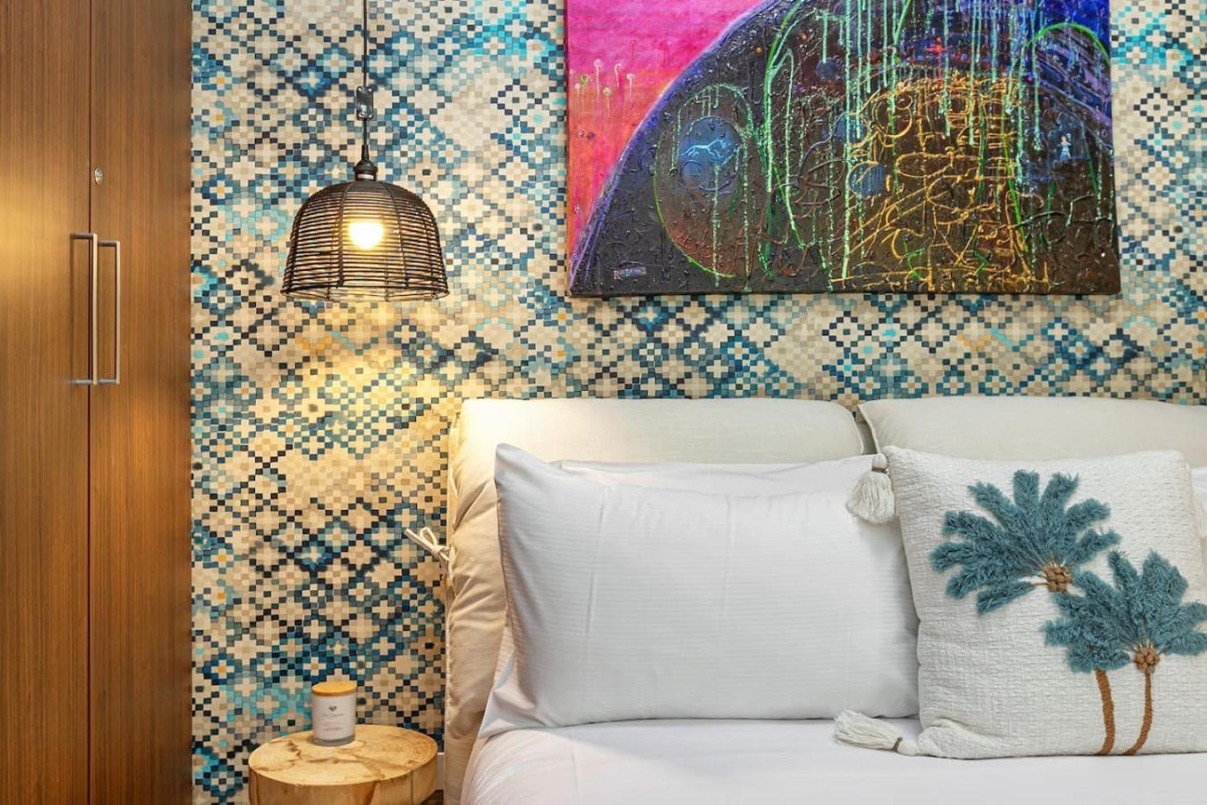 Urban Oasis In Waterloo With Private Balcony Apartment Sydney Bagian luar foto